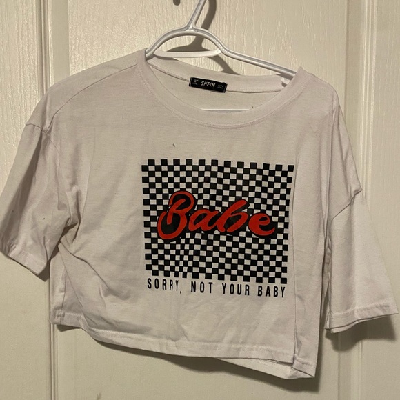 SHEIN Cropped Graphic Tee - Picture 1 of 3